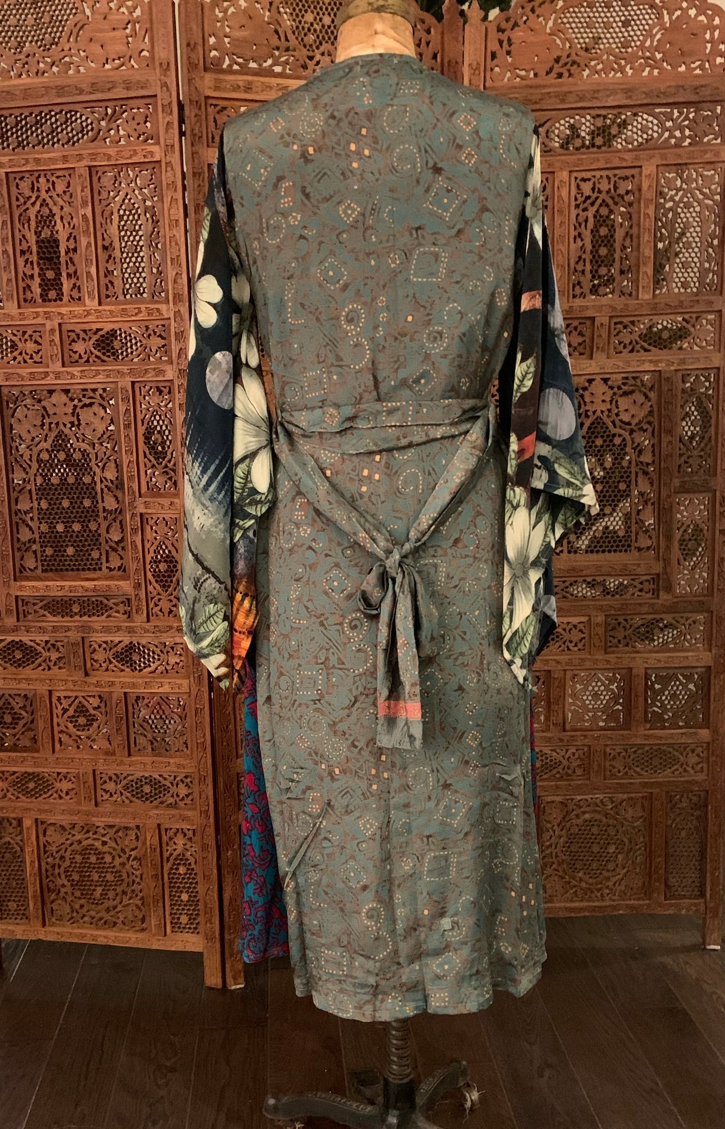 Fleetwood Kimono - Big Floral